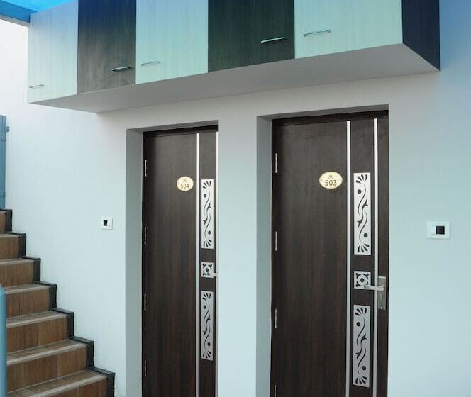 هتل Saibala Budget Airport