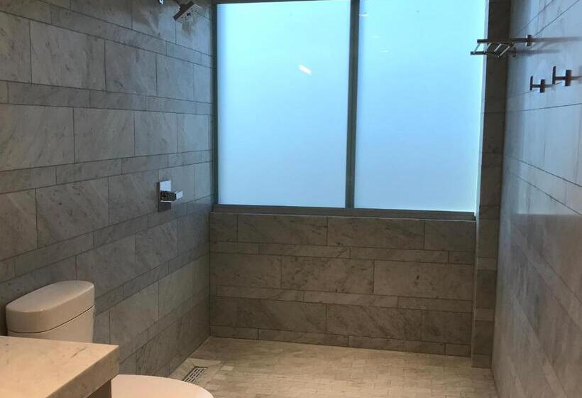 בית מלון כפרי The Preston House And