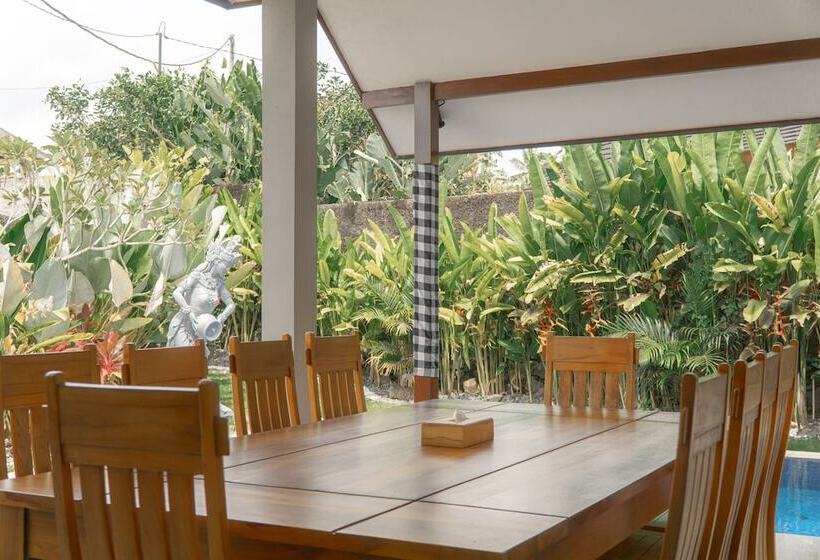 호텔 Umadhatu Resort