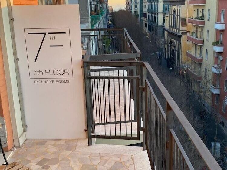 هتل 7th Floor Suite