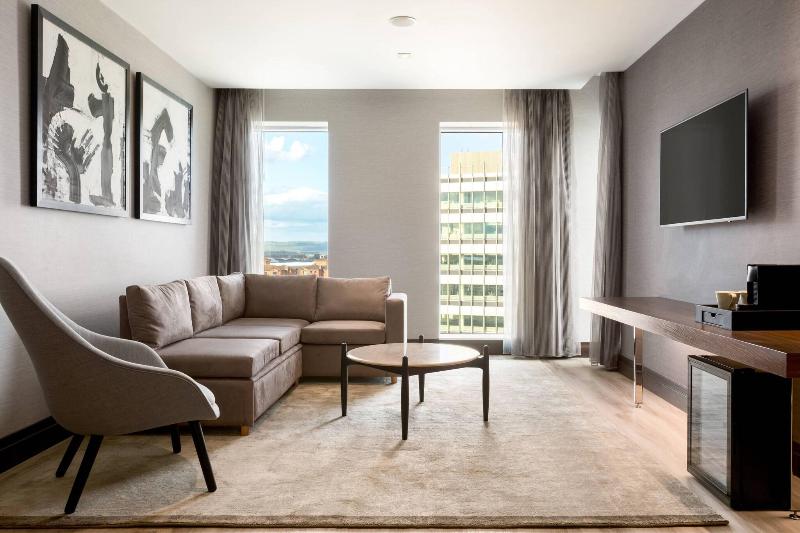 Ac Hotel By Marriott Belfast
