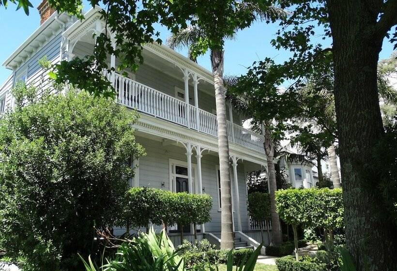 בית מלון כפרי Andelin Guest House