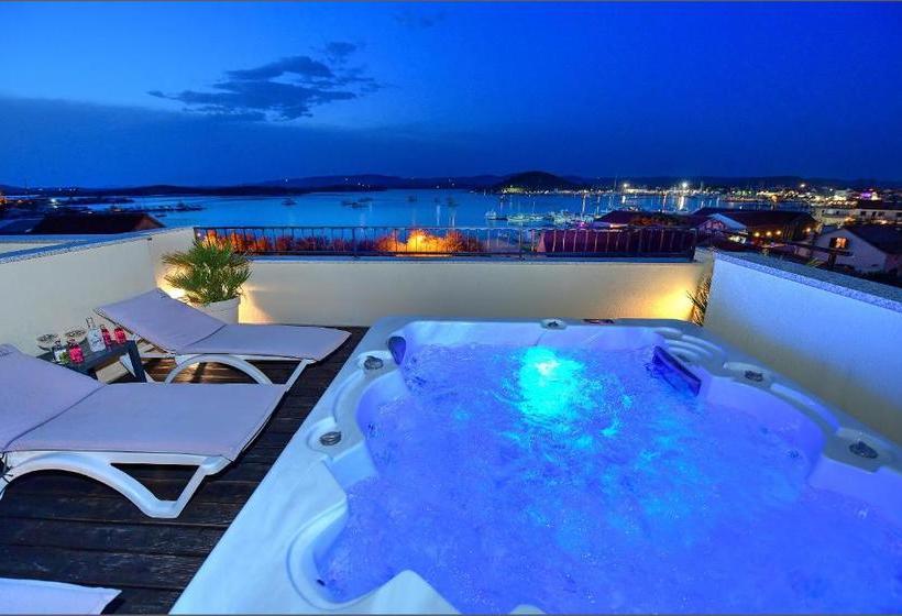 בית מלון כפרי Apartments Stella Adriatica