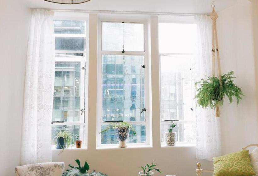 هتل Bohemian Studio Hideaway