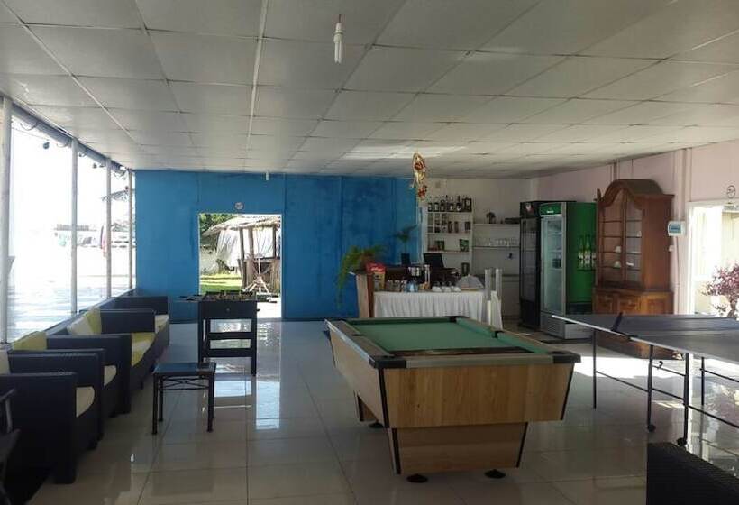 בית מלון כפרי Catembe Beach Lodge