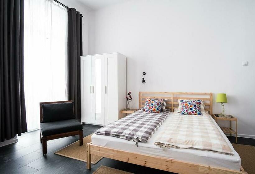 هتل Hostel Likehome