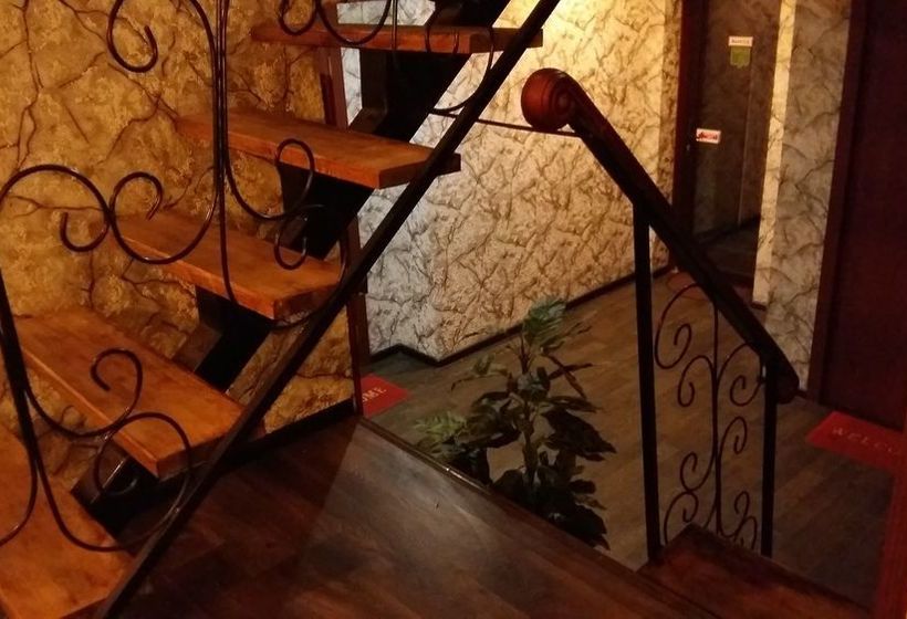 فندق Guest House On Muezerskaya