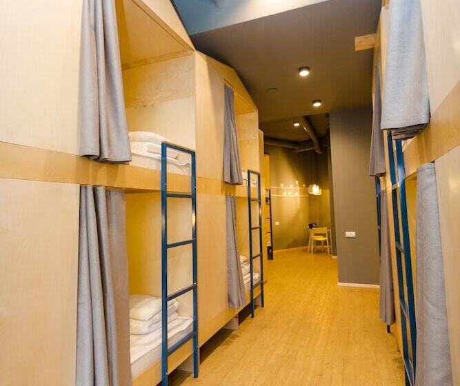 호텔 Inwood Hostel