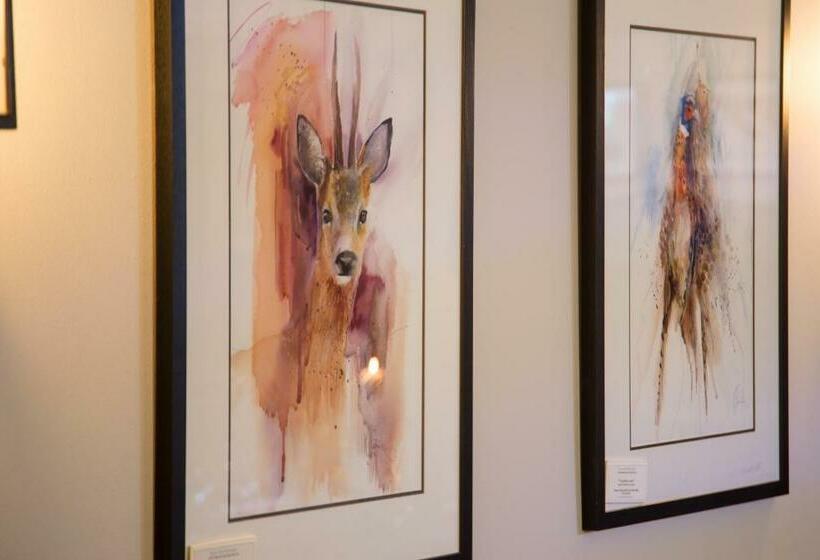 فندق King John Inn