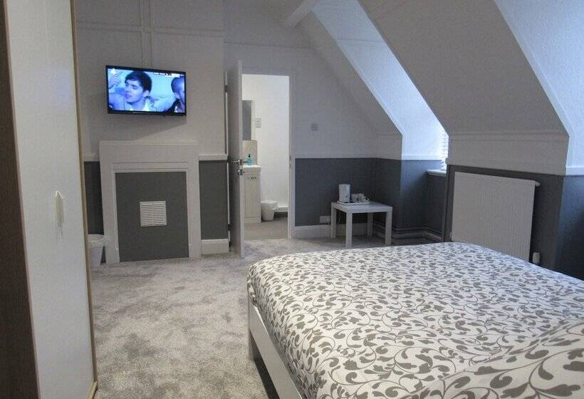 فندق Pear Tree Inn