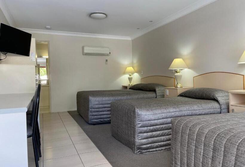Crows Nest Motel