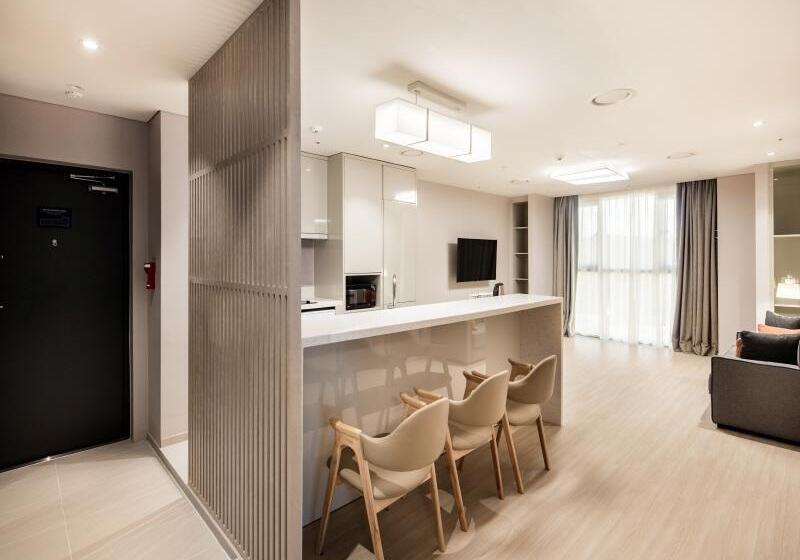 فندق Golden Tulip Incheon Airport