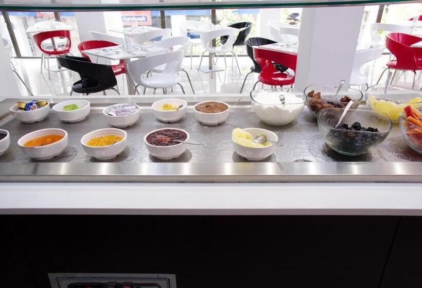 Отель Breeze Boutique Athens