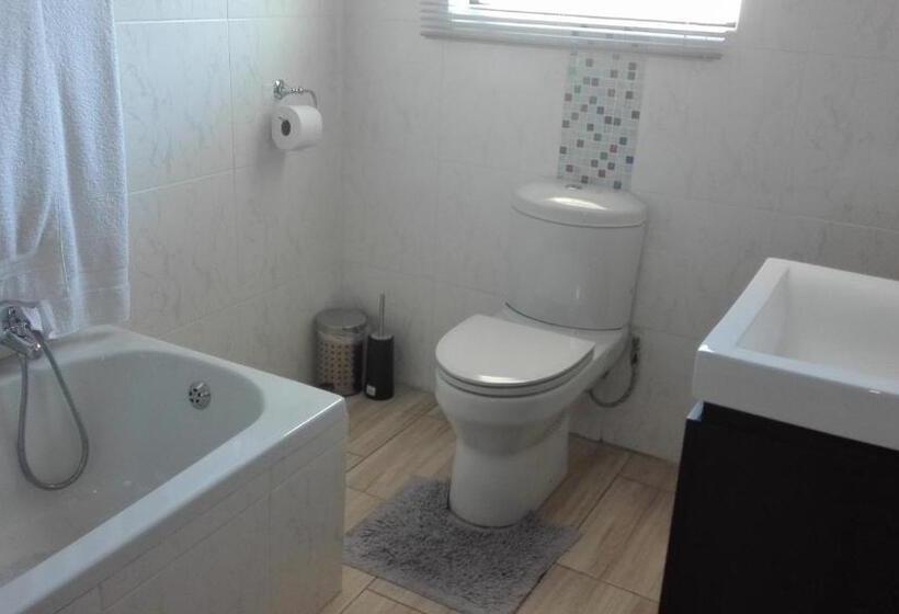 酒店 Estoby Executive Guest House