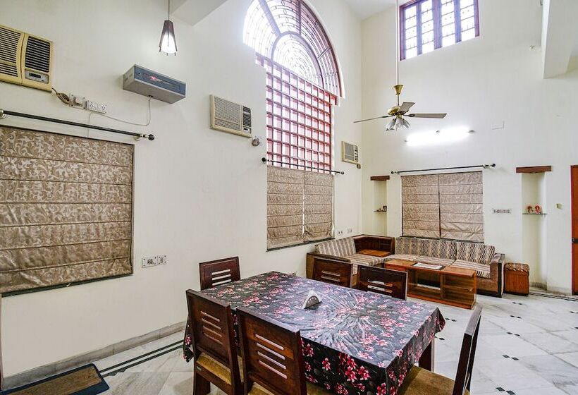 בית מלון כפרי Fabexpress Ullash Residency