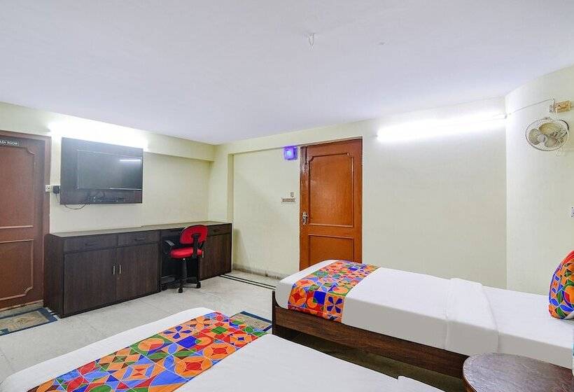 ホテル Fabexpress Ullash Residency