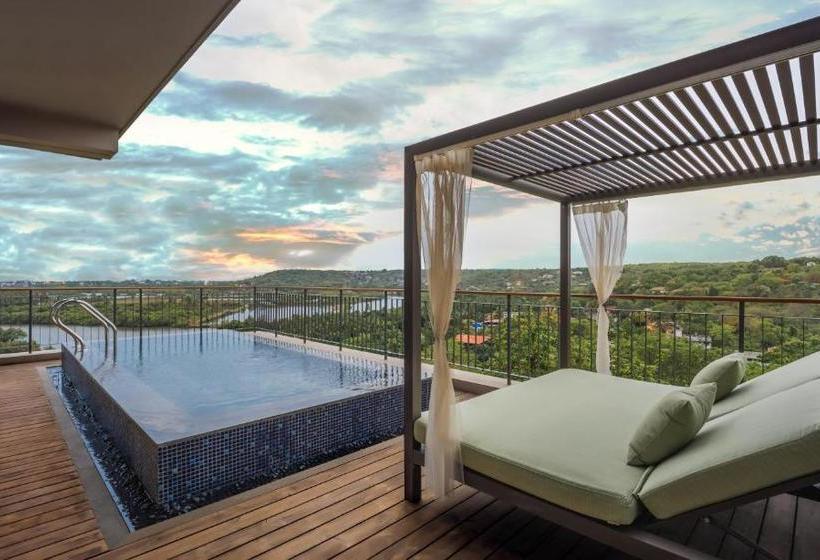 هتل Hilton Goa Resort Candolim