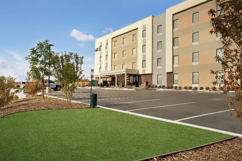 هتل Home2 Suites By Hilton Elko