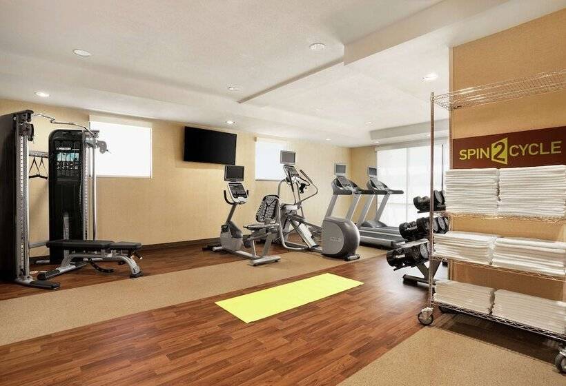 هتل Home2 Suites By Hilton Elko