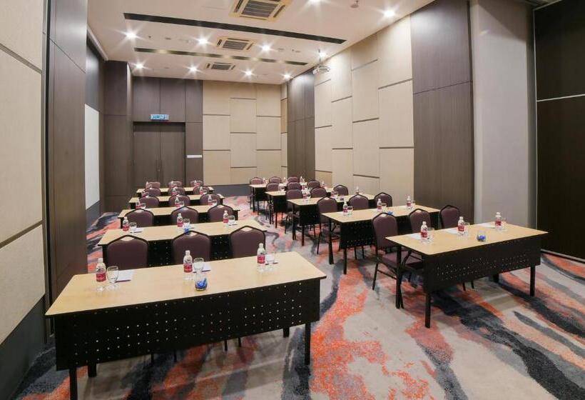 هتل Mercure Selangor Selayang