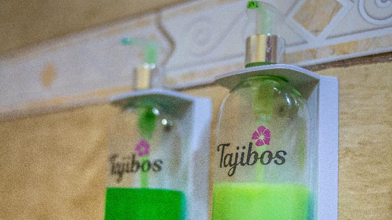 هتل Posada Los Tajibos