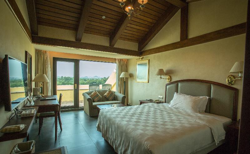 Rosedale Hotel Lotus Hill