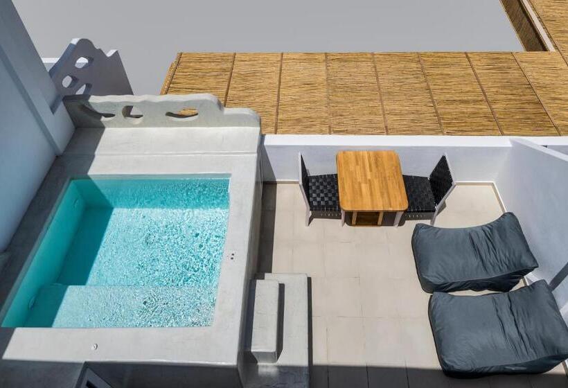 هتل Aelia Luxury Suites