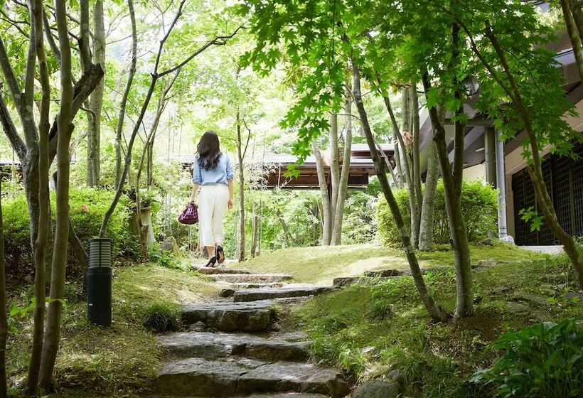 בית מלון כפרי Hoshino Resorts Kai Kawaji