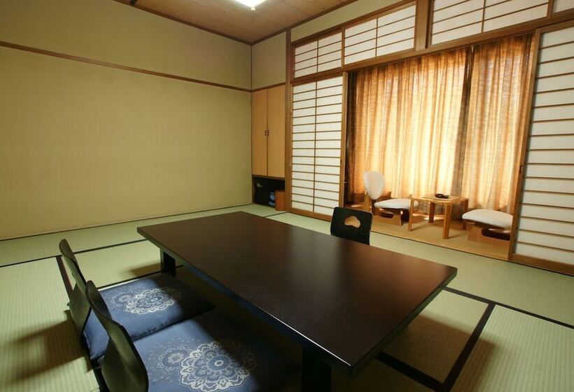 فندق Imakuni Ryokan