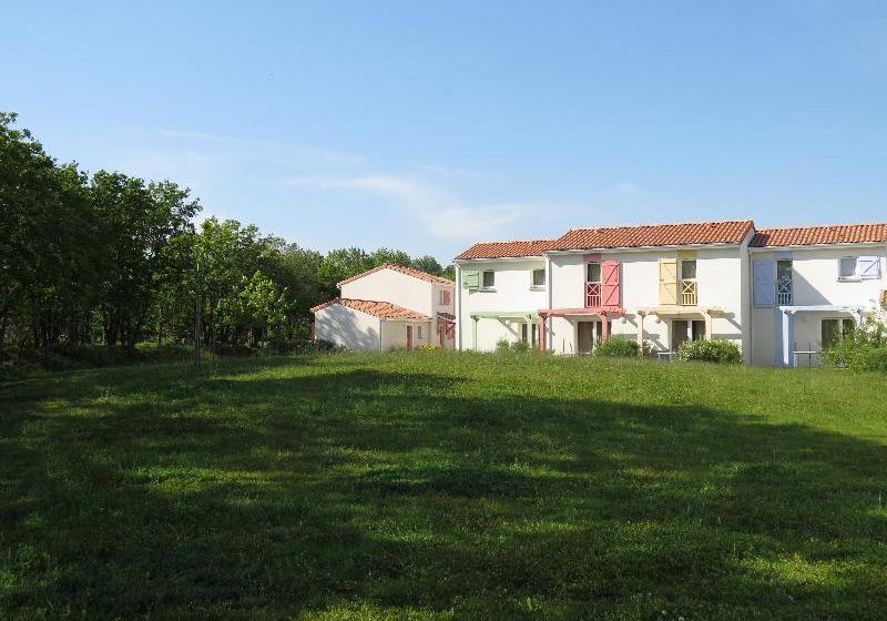 فندق Les Vagues Bleues