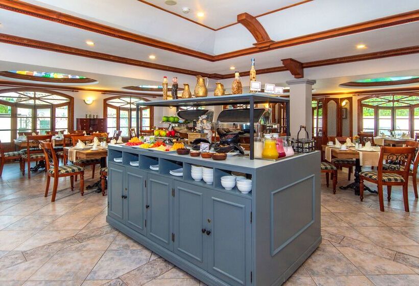 هتل Rincon De Puembo; Bw Signature Collection