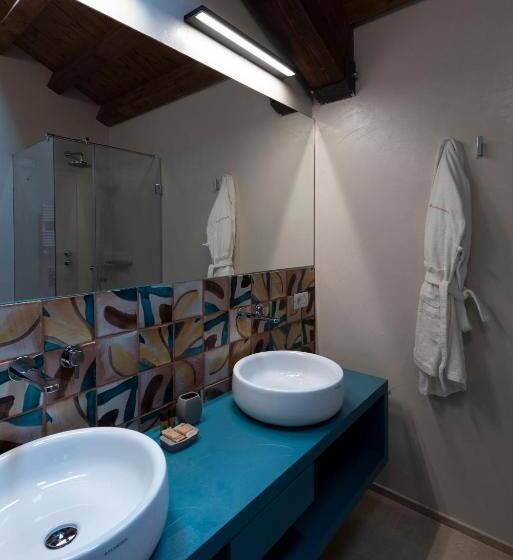 هتل روستایی Borgo Giallonardo Wine Relais