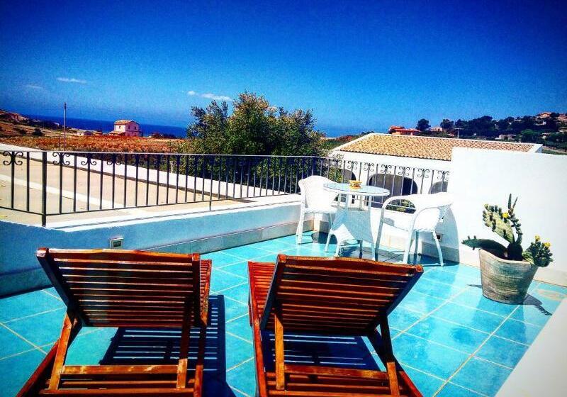 هتل روستایی Borgo Giallonardo Wine Relais