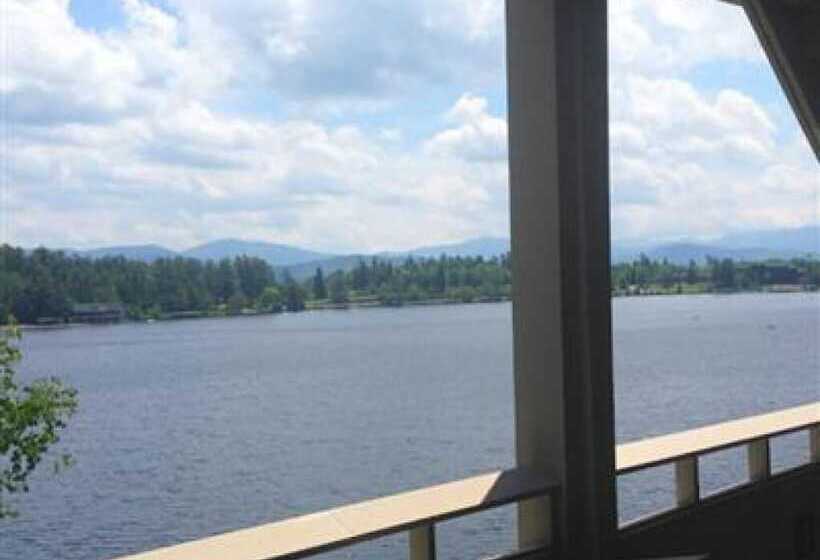فندق The Haus On Mirror Lake