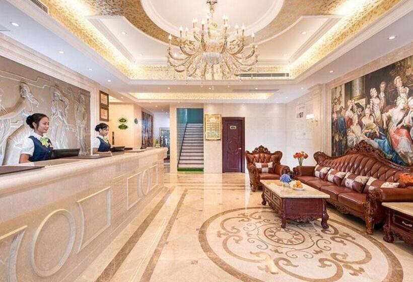 Vienna Hotel Shenzhen Hubei Metro Station