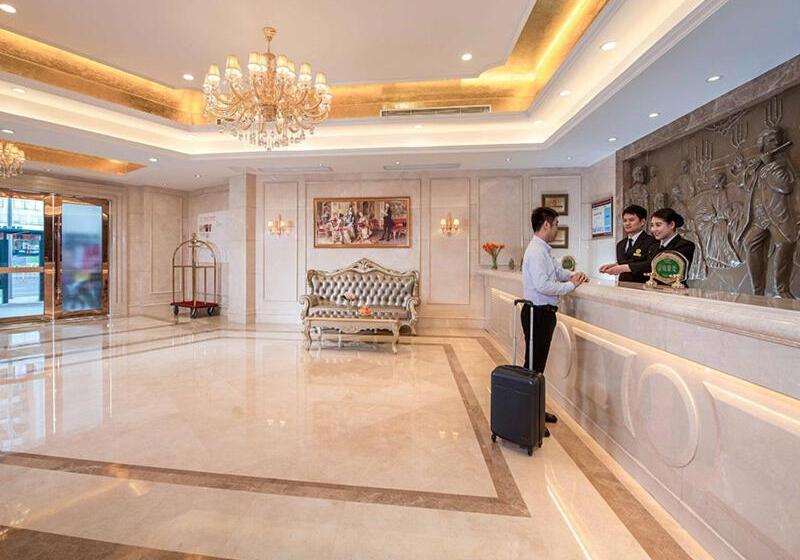 Vienna Hotel Shenzhen Lo Wu Control Point