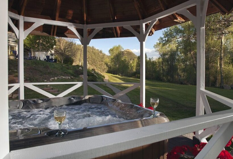酒店 Antlers On The Creek Bed & Breakfast