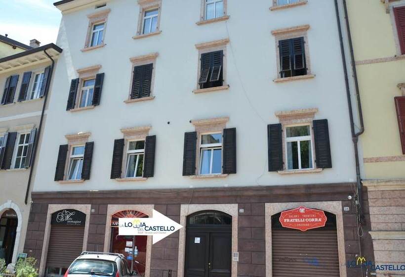 هتل B&b La Loggia Del Castello