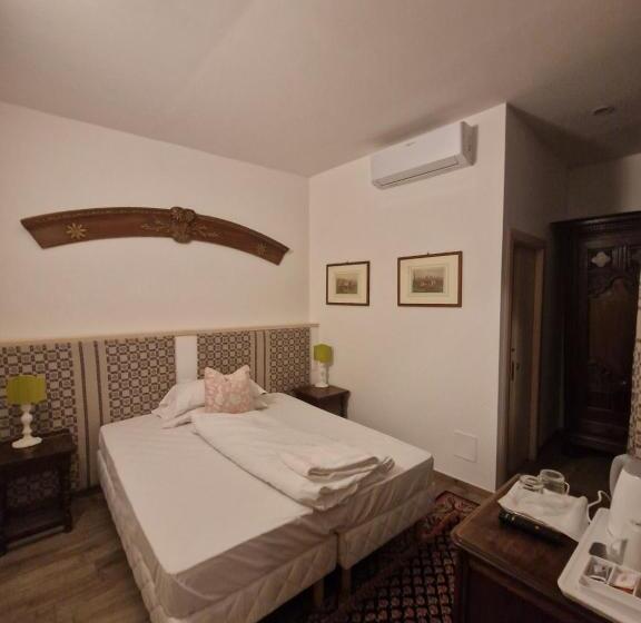 هتل B&b La Loggia Del Castello