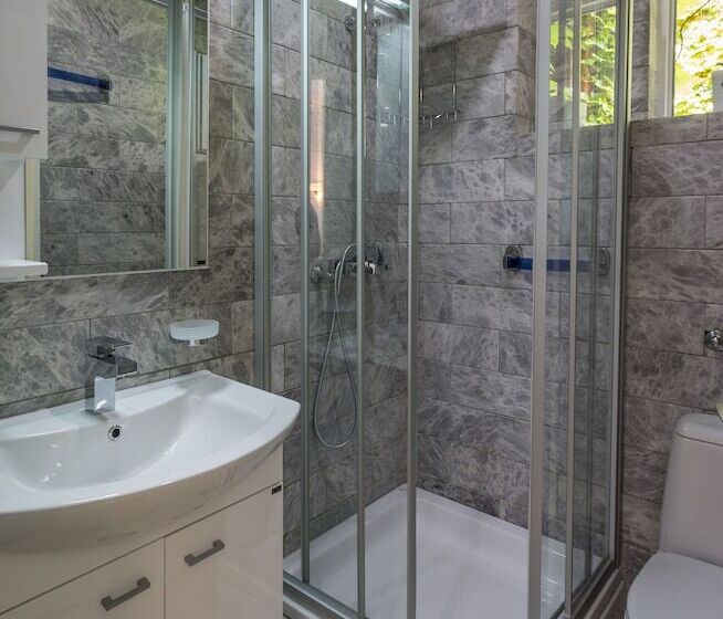 هتل Central Park Residence