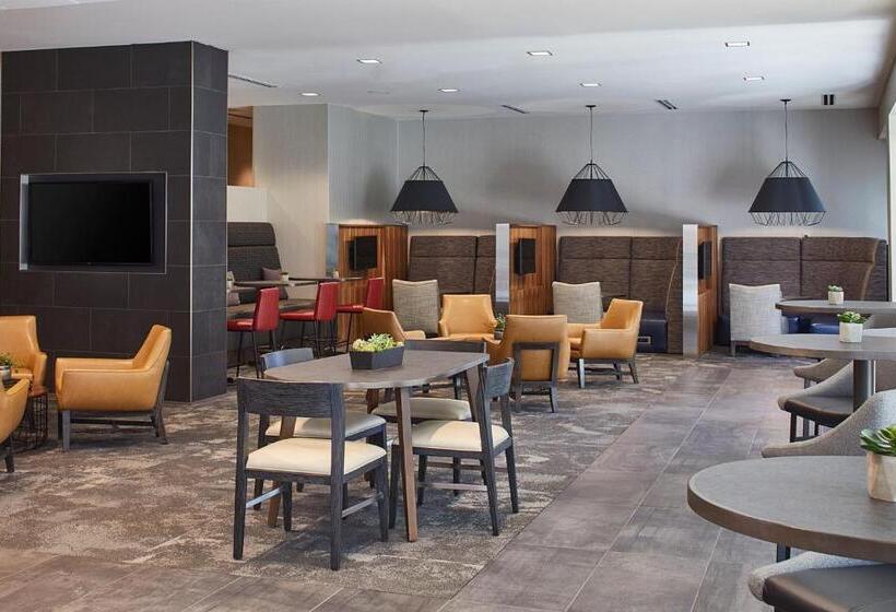 호텔 Courtyard By Marriott Minneapolis West