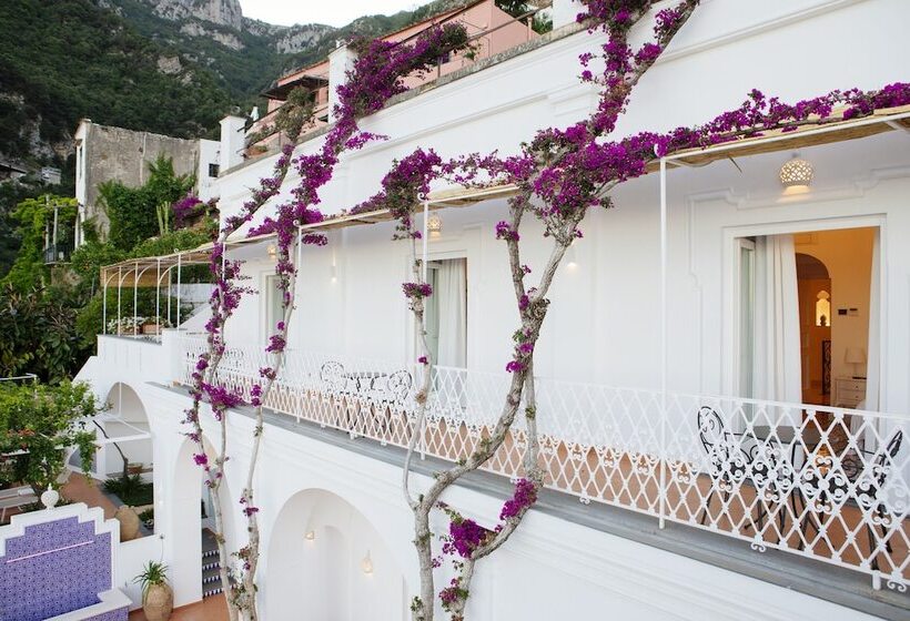 هتل La Bizantina Luxury Villa