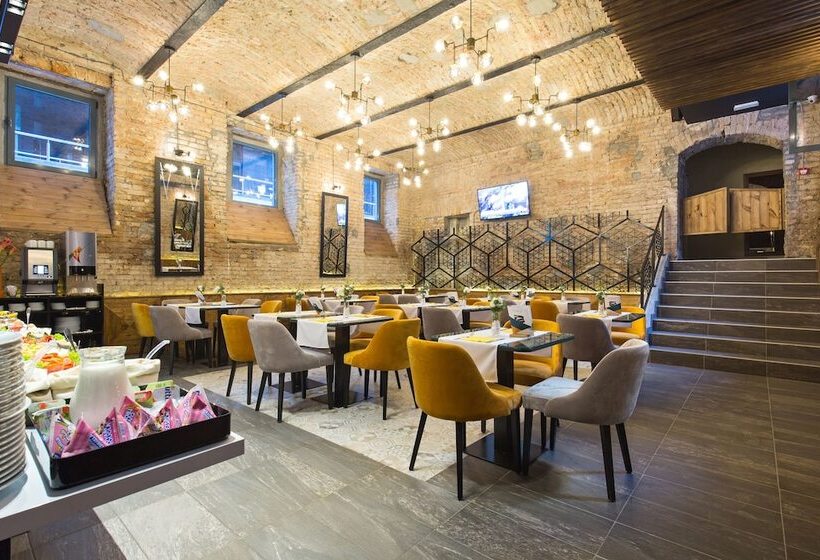 Marquise Hotel Garni