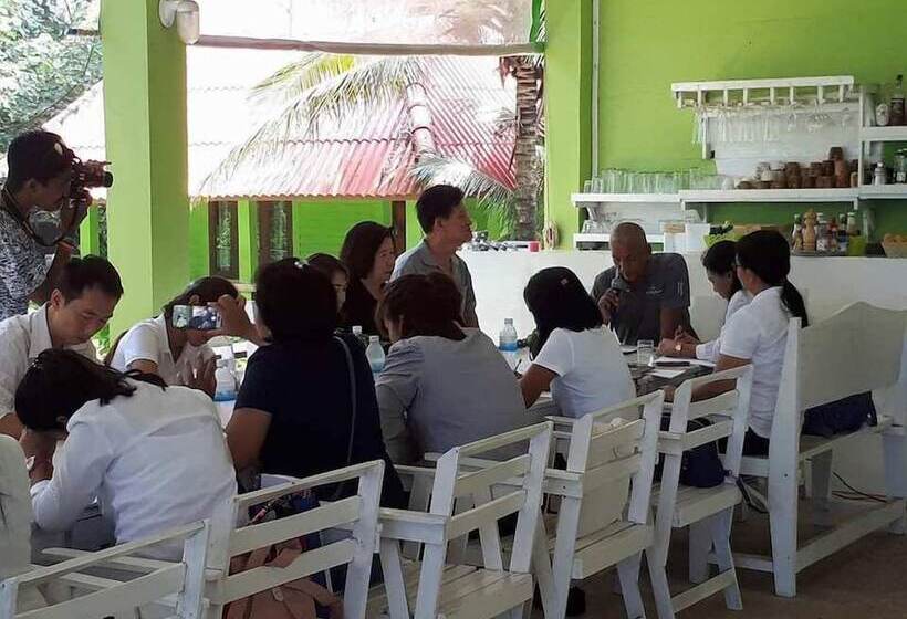 酒店 Phayam Coconut Beach Resort