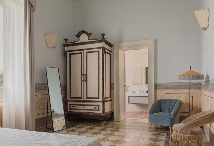 هتل Relais Monastero Santa Teresa  Albergo Diffuso