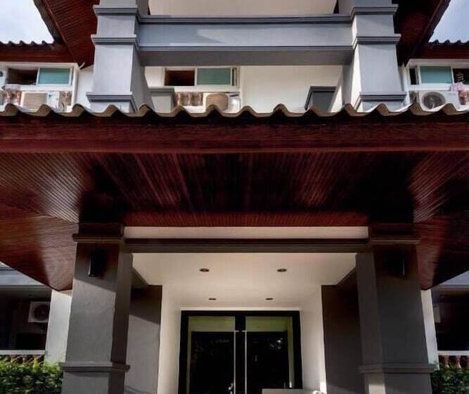 هتل Future Place Mansion Ubon