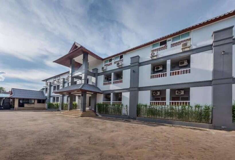 هتل Future Place Mansion Ubon