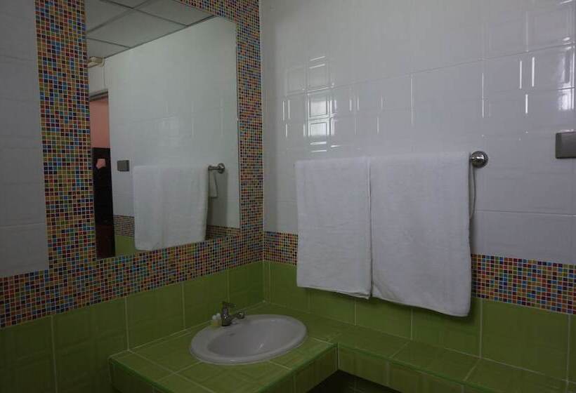 בית מלון כפרי Guy Residence