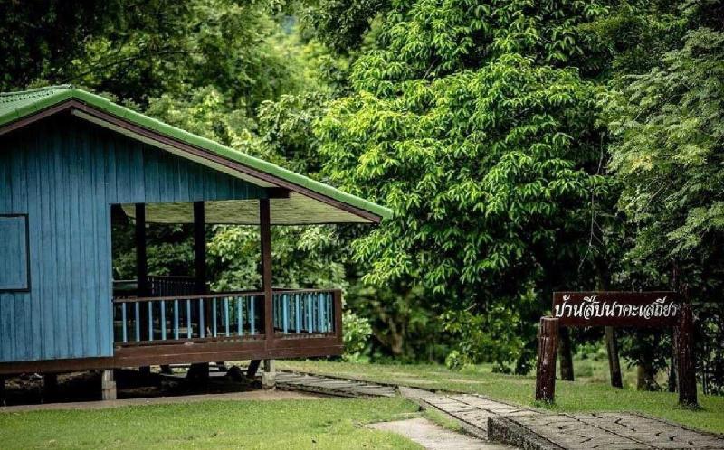 هتل Huaykhakhaeng Country Home Resort