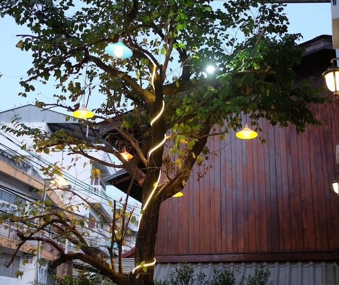 בית מלון כפרי Jitra Resort